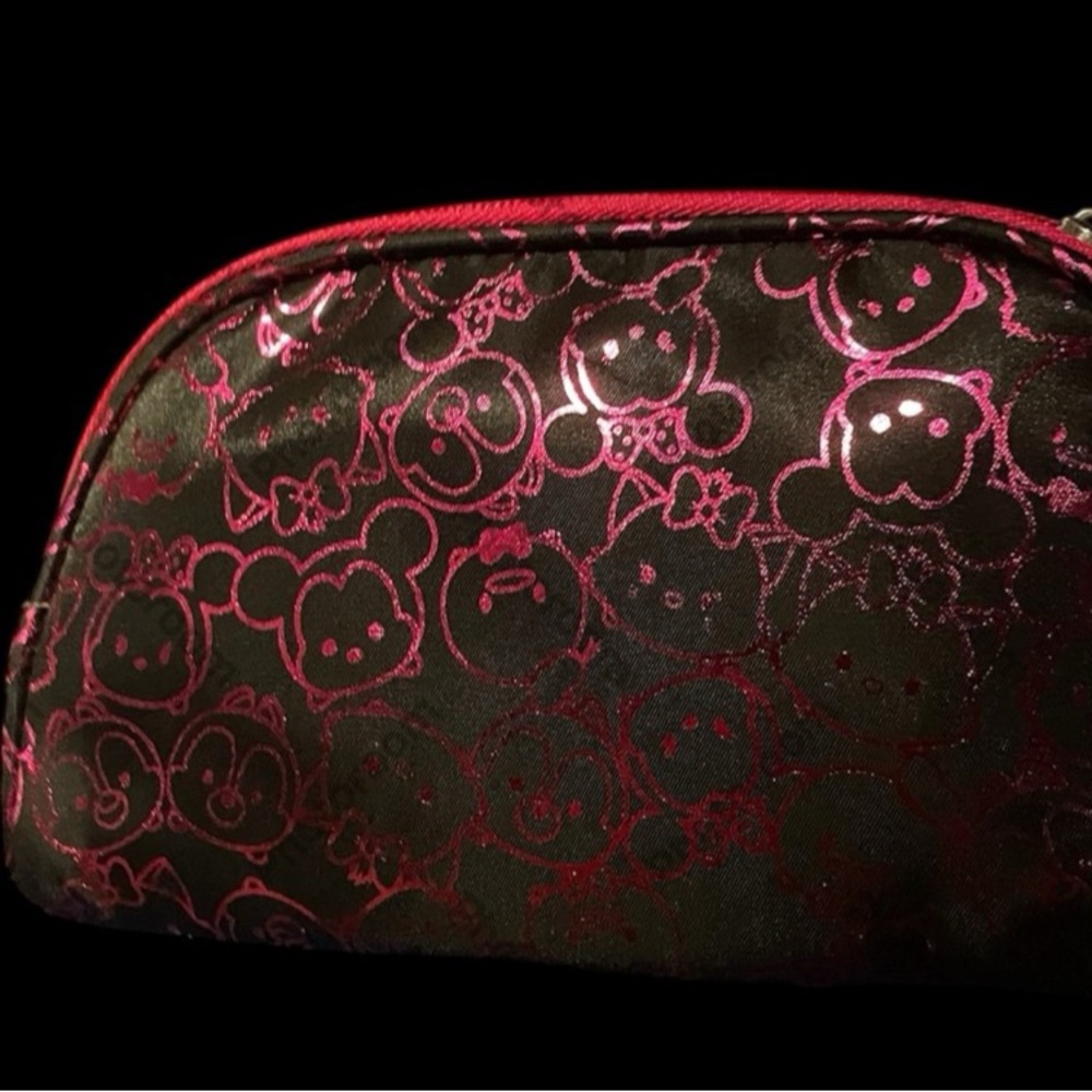 NWT Disney Tsum Tsum Zipper Make Up Bag